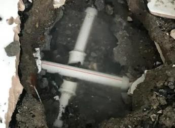 日土阳台漏水维修公司为您分享楼上楼下漏水怎么处理